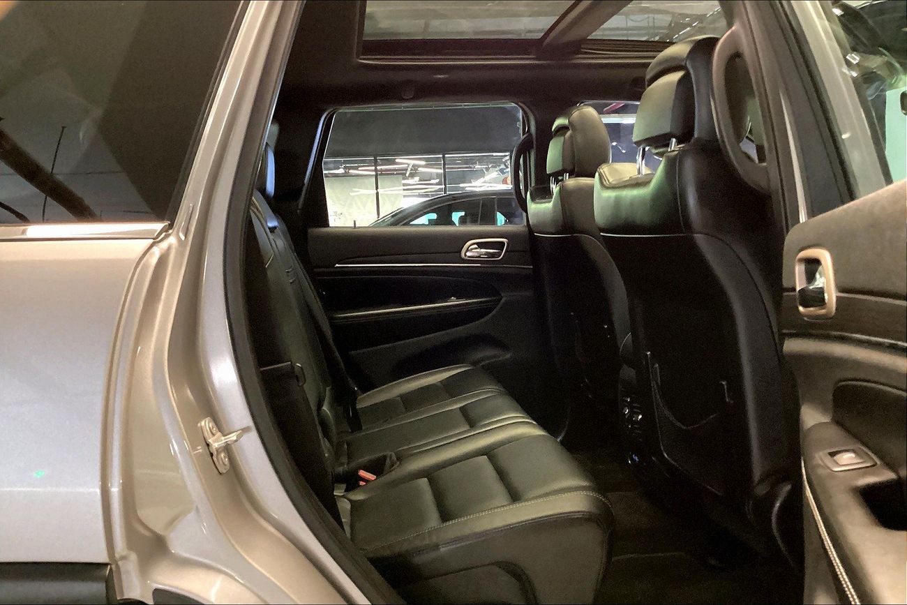 Jeep Grand Cherokee Limited | Carnival Sale • UP TO AED 20,000 OFF | Guaranteed Warranty | 0 Down Payment