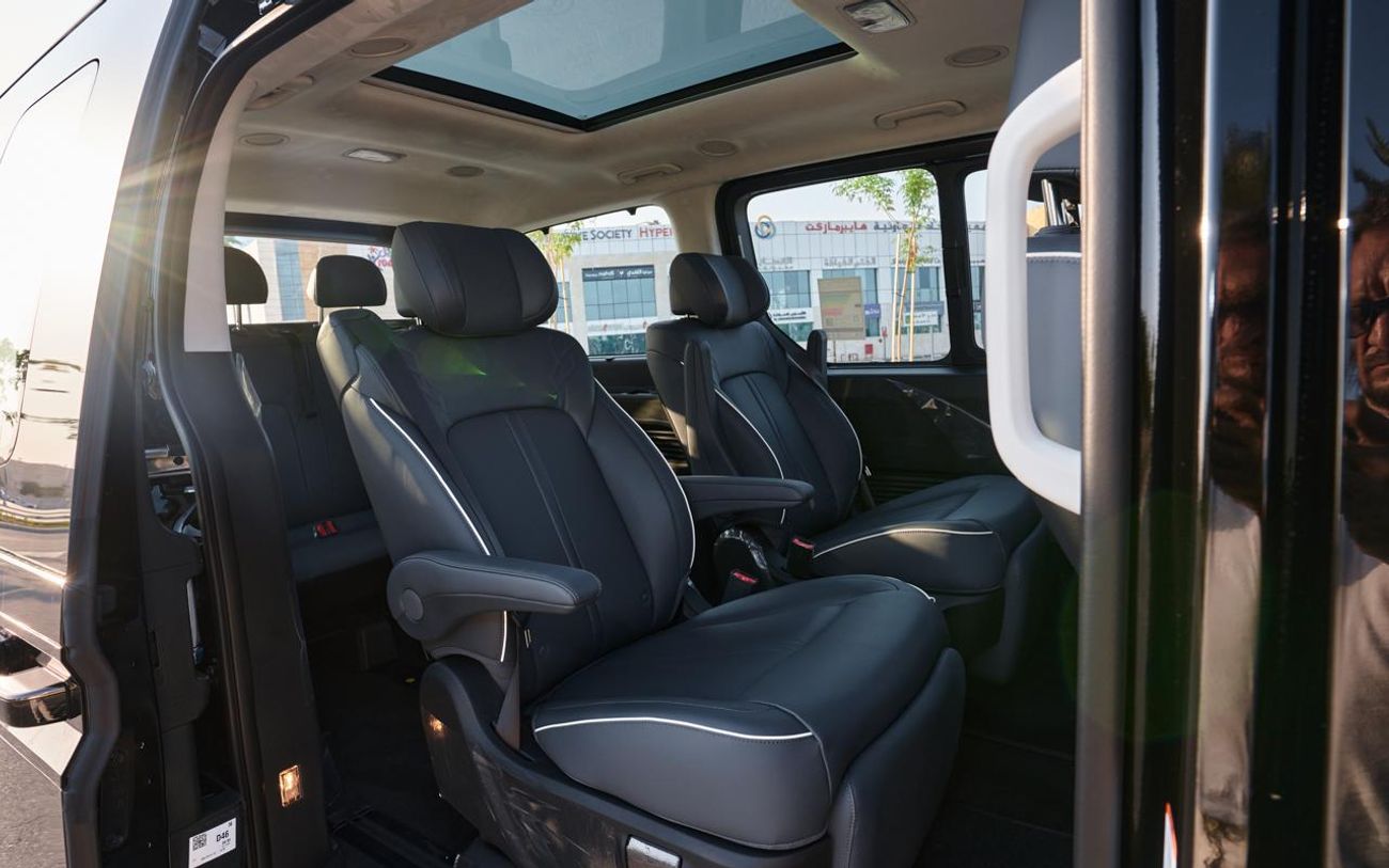 Hyundai Staria 3.5L Luxury (7 Seater)