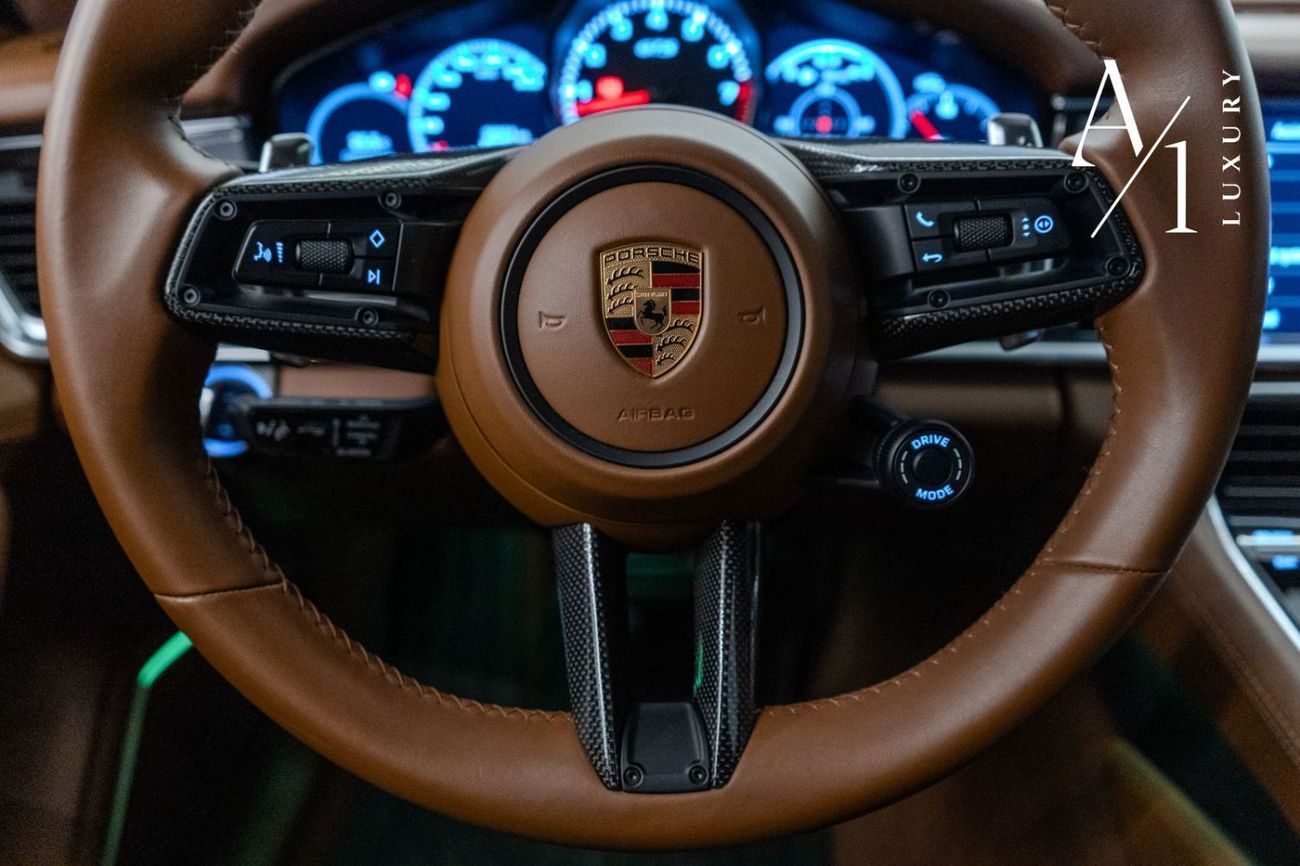 Porsche Panamera GTS 4.0L (473 HP) 2023 Porsche Panamera GTS, Oct 2025 Porsche Warranty, Full Options, Very Low Kms,