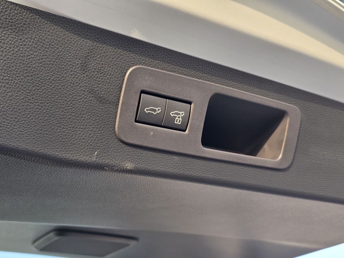 Lexus LX 600 3.5L Turbo + White color