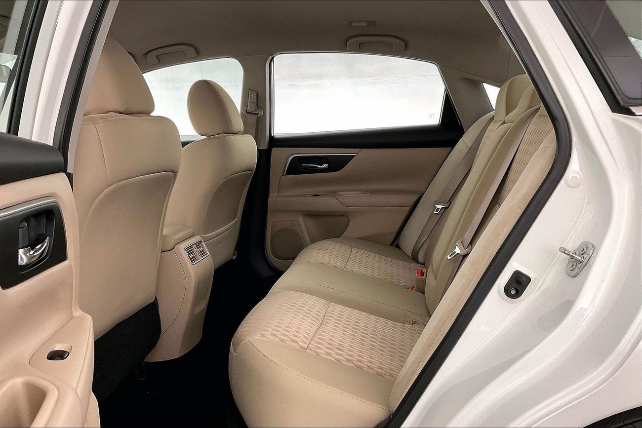 Nissan Altima SV| 1 year free warranty | Exclusive Eid offer