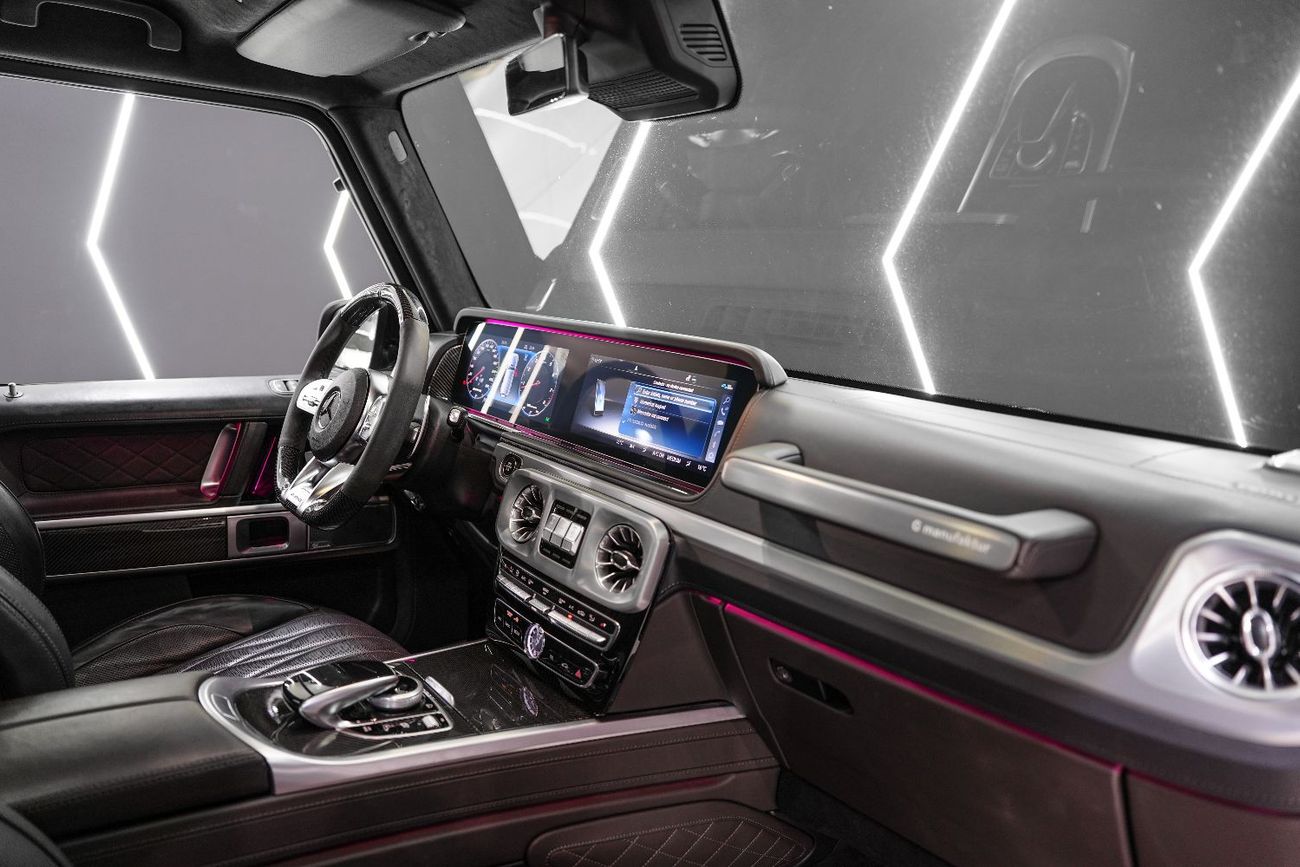 Mercedes-Benz G 63 AMG Std 4.0L G Manufaktur Package, Carbon Fiber Interior, GCC Spec, Gargash Full Service History!!