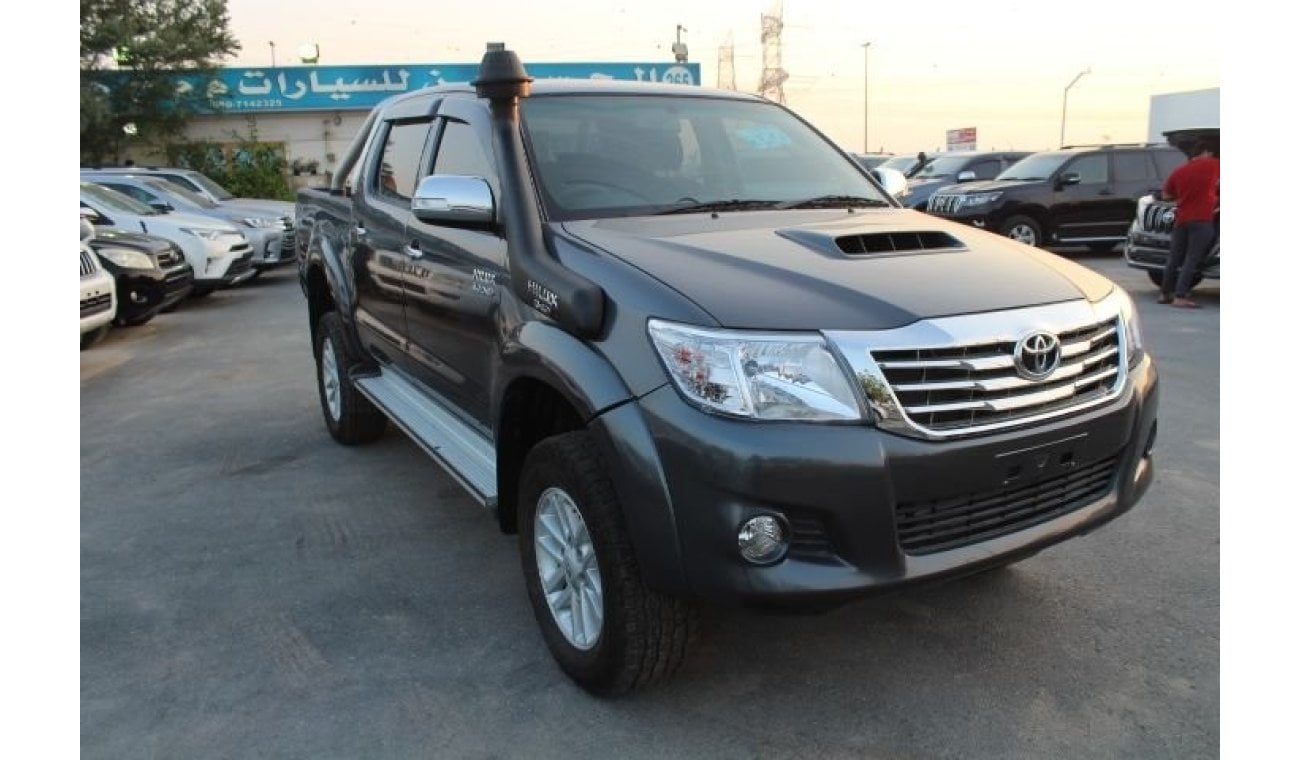 تويوتا هيلوكس TOYOTA HILUX SR5 4X4 3.0 D4D 2012 MODEL