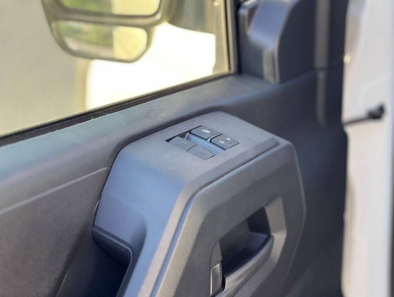 Toyota Hiace 3.5L PTR M/T // 2026 // WITH DVD & CAMERA BACK // SPECIAL OFFER // BY FORMULA AUTO // FOR EXPORT