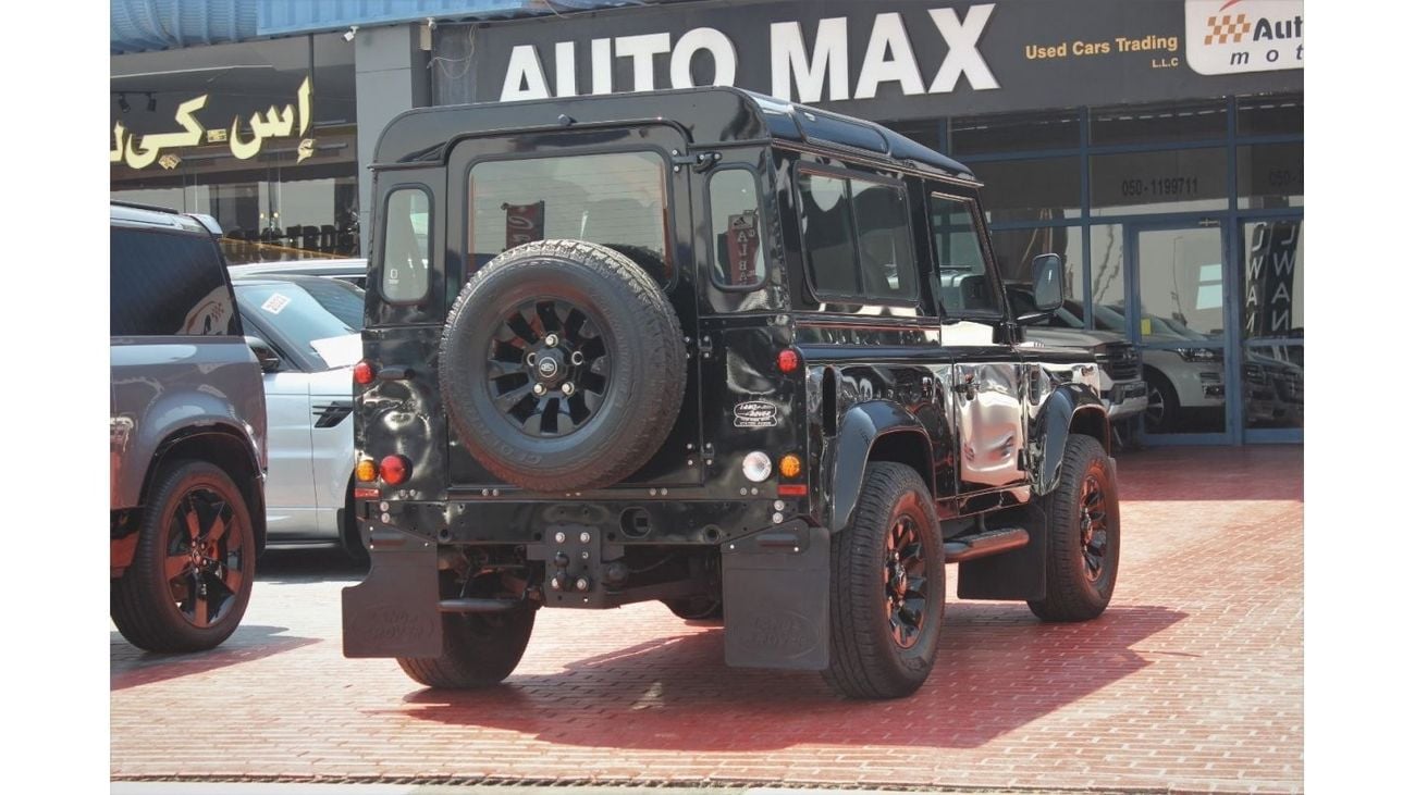 Land Rover Defender 90