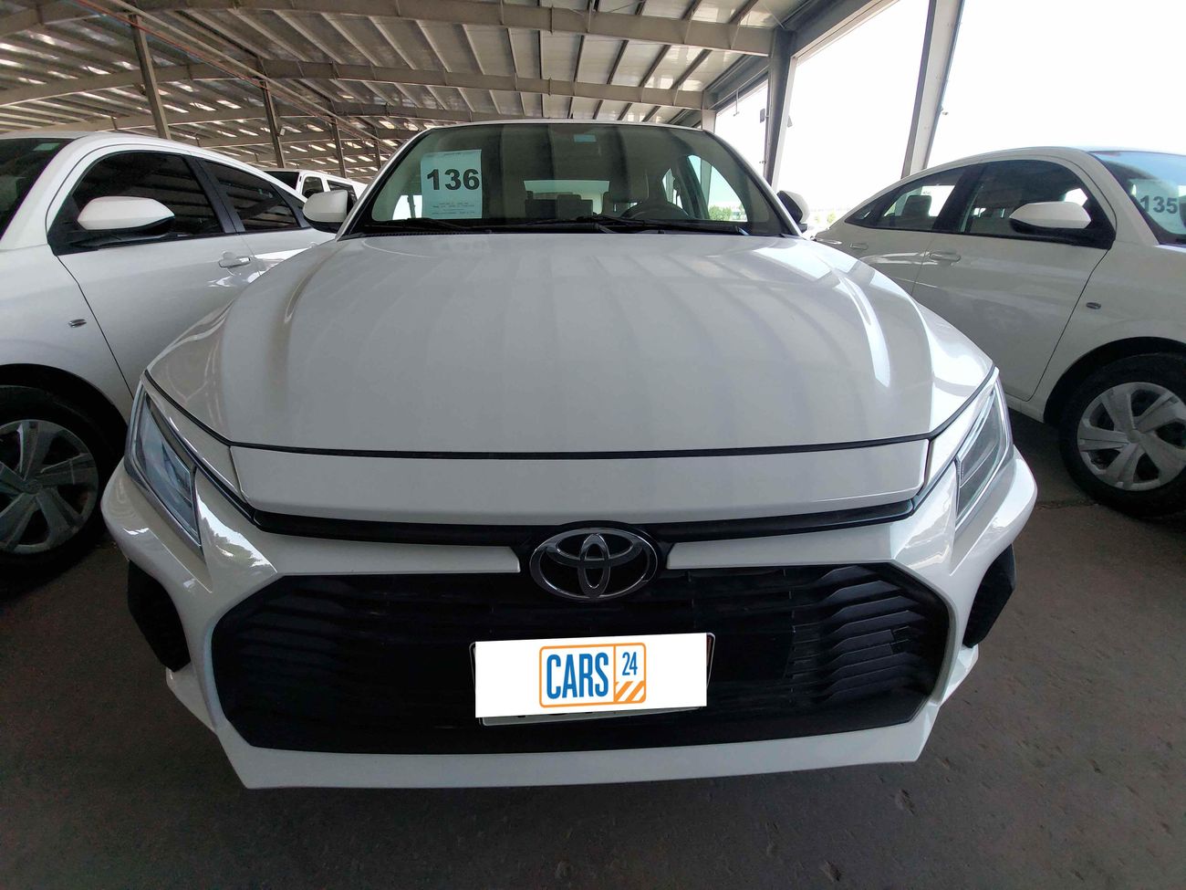 تويوتا يارس E 1.5 | بدون دفعة مقدمة | اختبار القيادة في المنزل