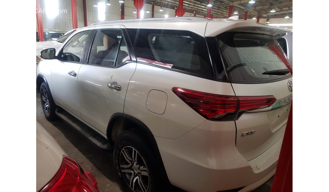 Toyota Fortuner PETROL 2.7L LEFT HAND DRIVE