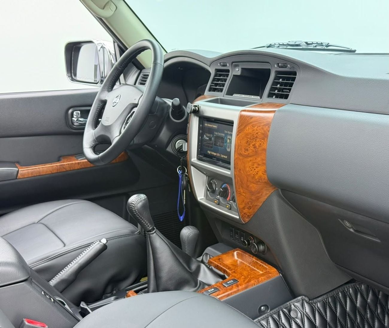 Nissan Patrol SAFARI SW 2024 Nissan Patrol Safari Al Ostoura Edition, Nissan Warranty, Full Service History, GCC Specs.