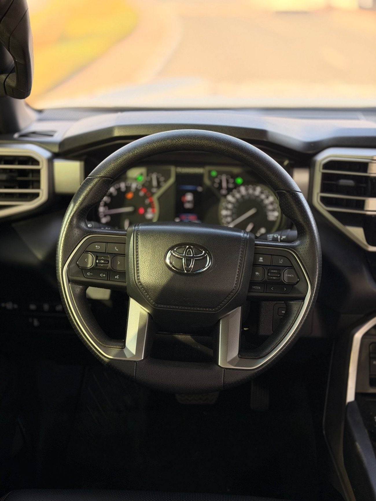 Toyota Tundra Toyota Tundra 2025 model low mileage