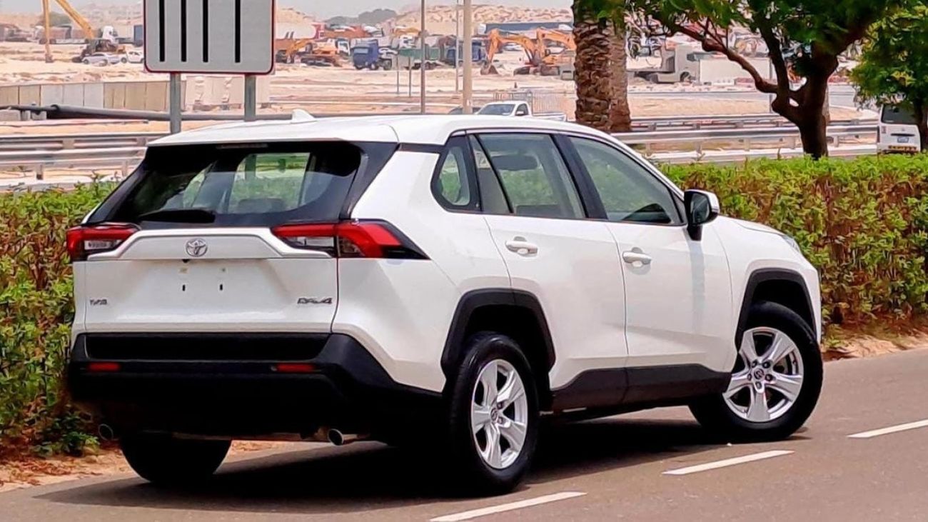 Toyota RAV4 EX 2021 2.5L GCC (1370/-Monthly)