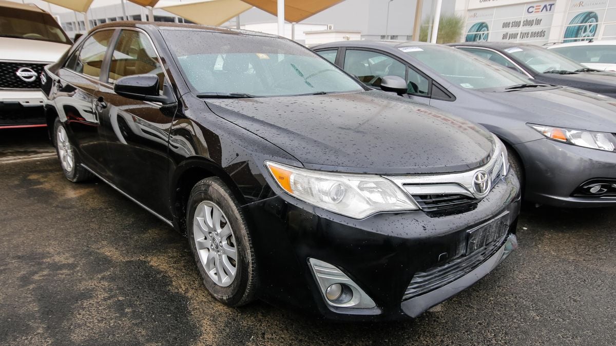 Toyota Camry LE for sale: AED 26,000. Black, 2012