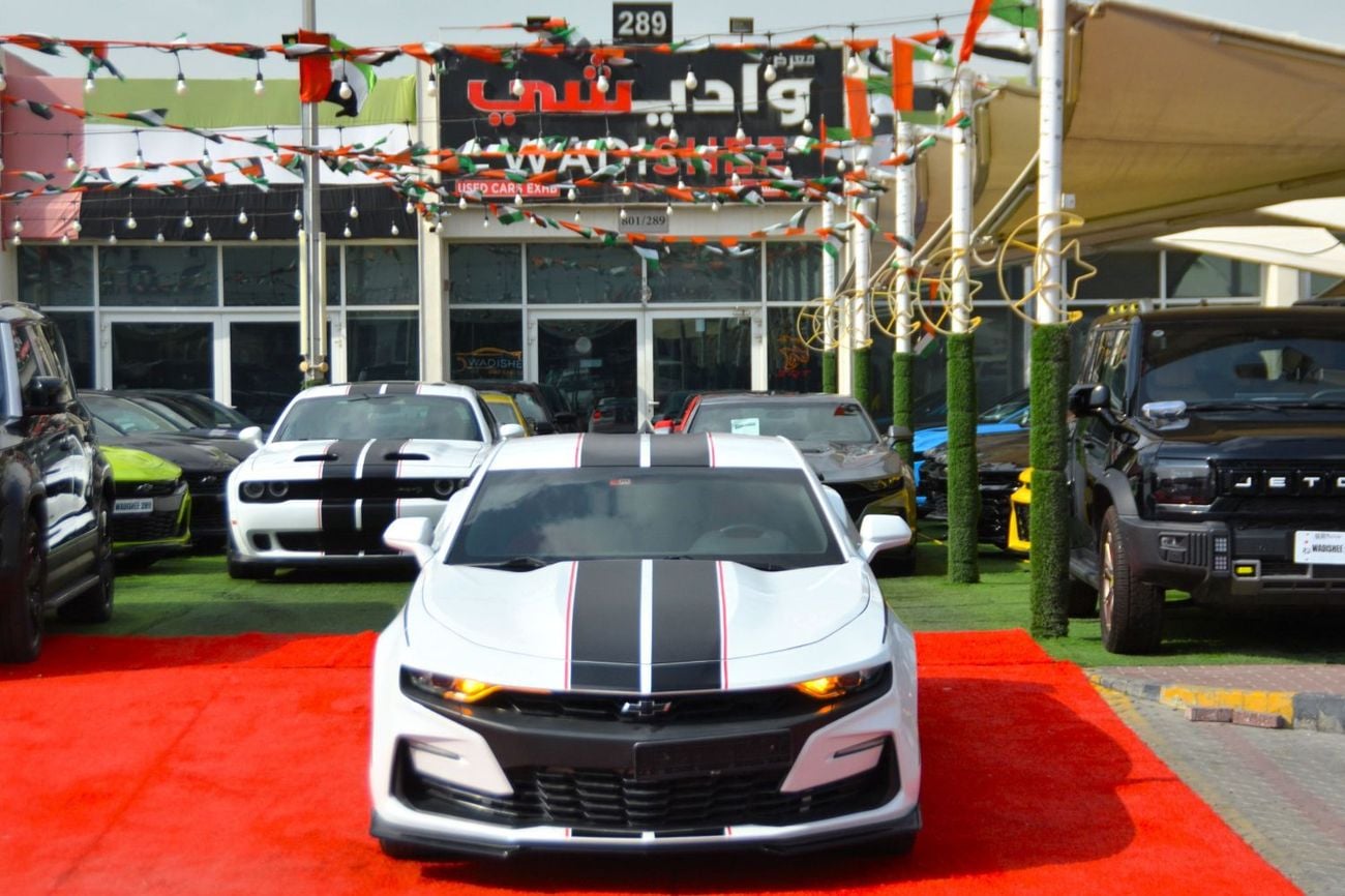 Chevrolet Camaro 1LT 3.6L (335 HP) BEAUTIFULL LOOK