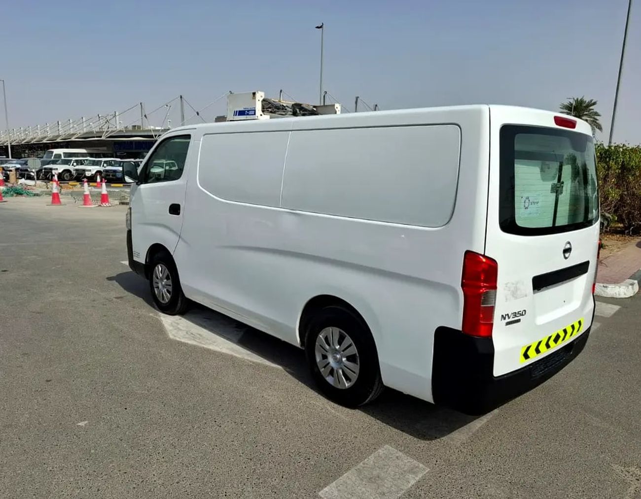 Nissan Urvan Nissan Urvan NV350