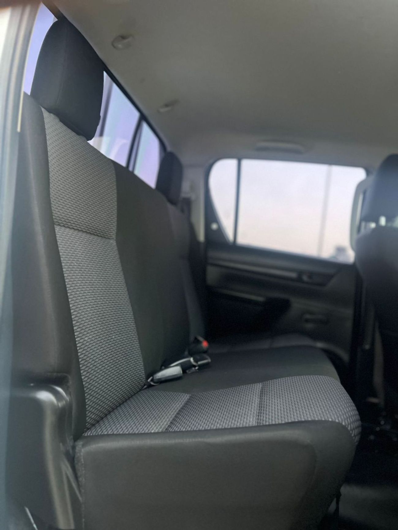 Toyota Hilux 2022 Toyota Hilux GL 2.7L V4 GCC - 4x4 AWD Original Paint - Patrol Automatic