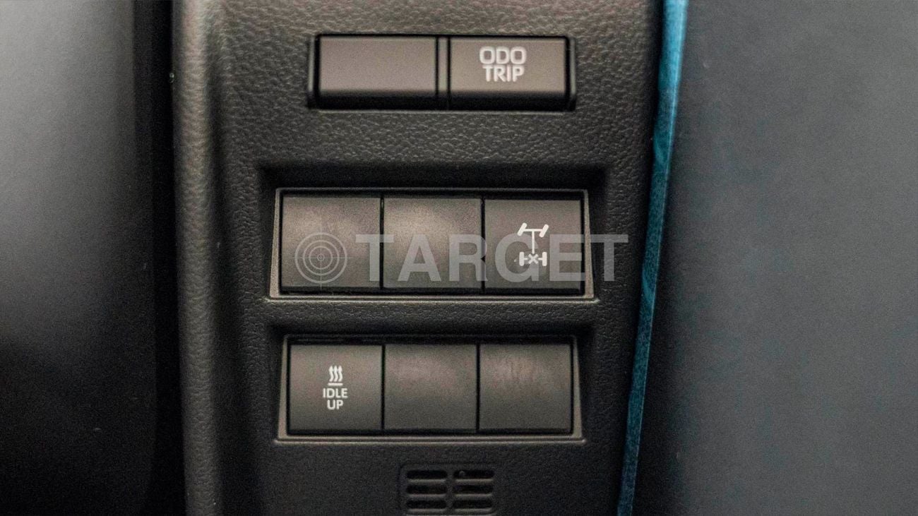 Toyota Land Cruiser GXR3 3.3L