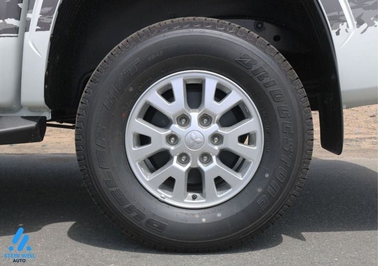 Mitsubishi L200 New Shape Only Available with us! L200 Triton GLX 2024 /2.4L Petrol 4WD Double Cab / For Export Only