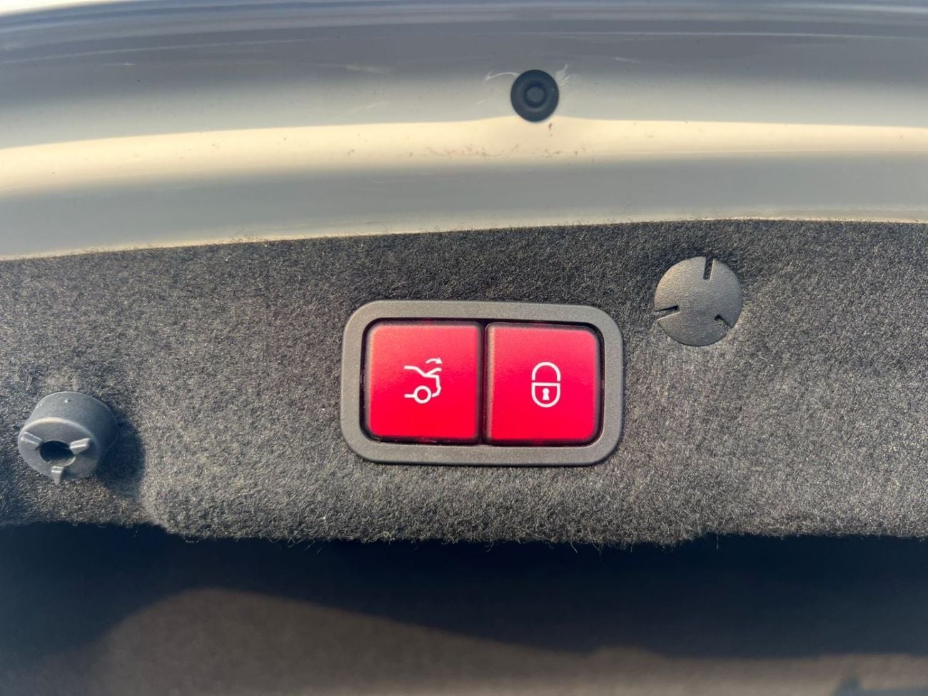 مرسيدس بنز C 300 STD (NON GCC)