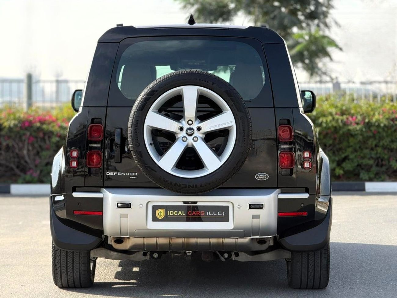 لاند روفر ديفندر P400 110 HSE 3.0L (5 Seater)