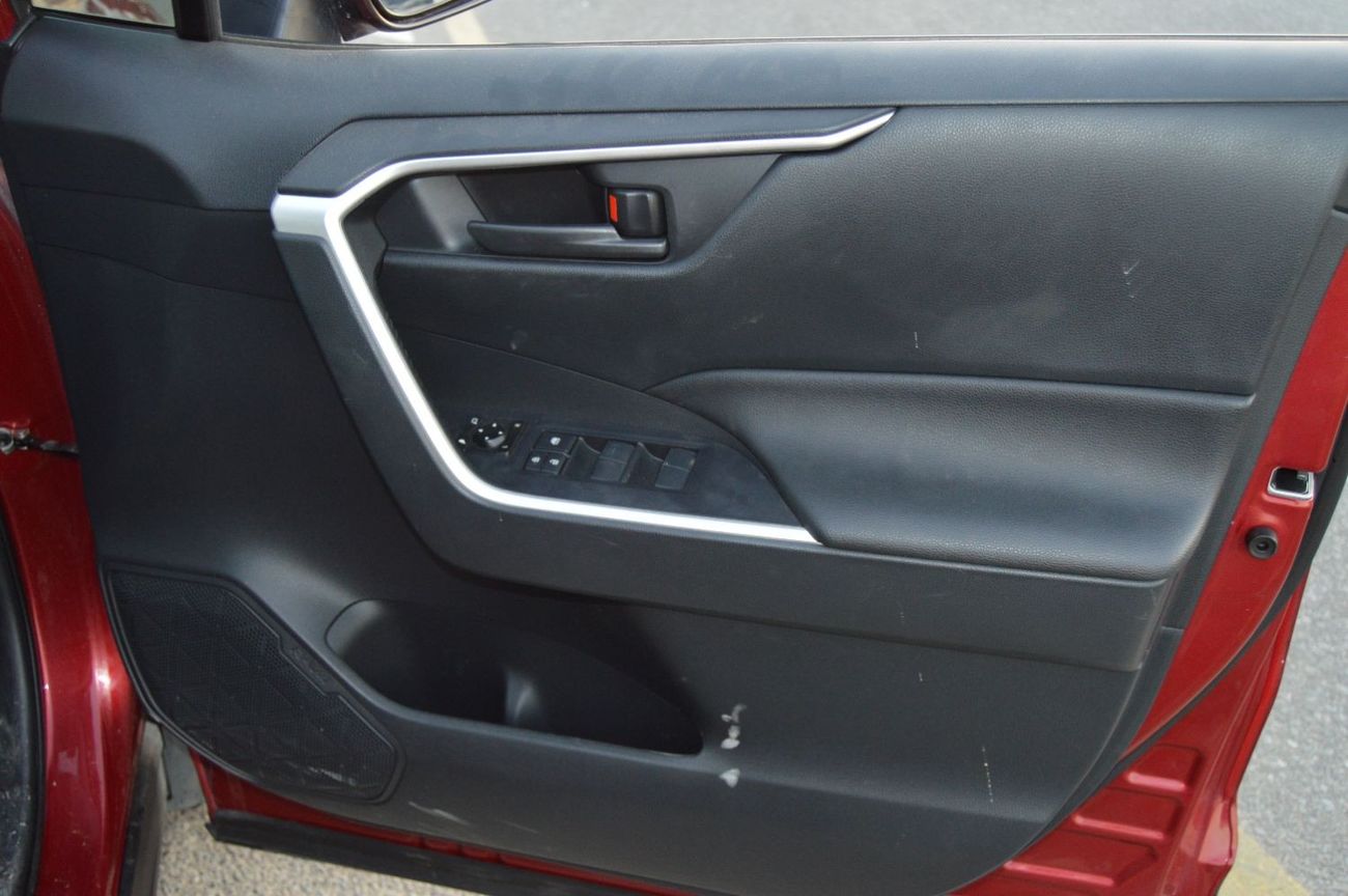 تويوتا راف ٤