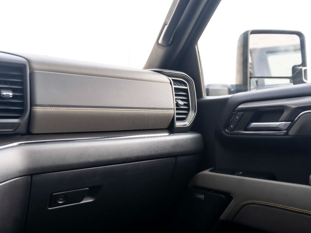 Chevrolet Silverado ZR2