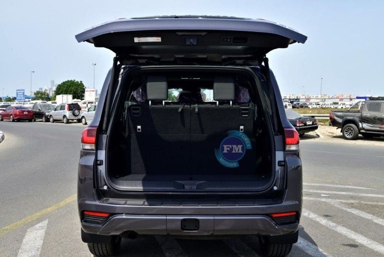 تويوتا لاند كروزر 300 GXR 3.3L Diesel 7 Seat Automatic