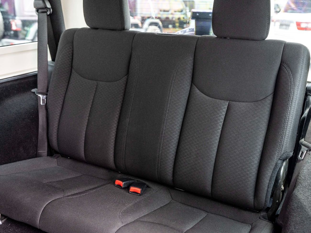 Jeep Wrangler Sport 3.6L A/T