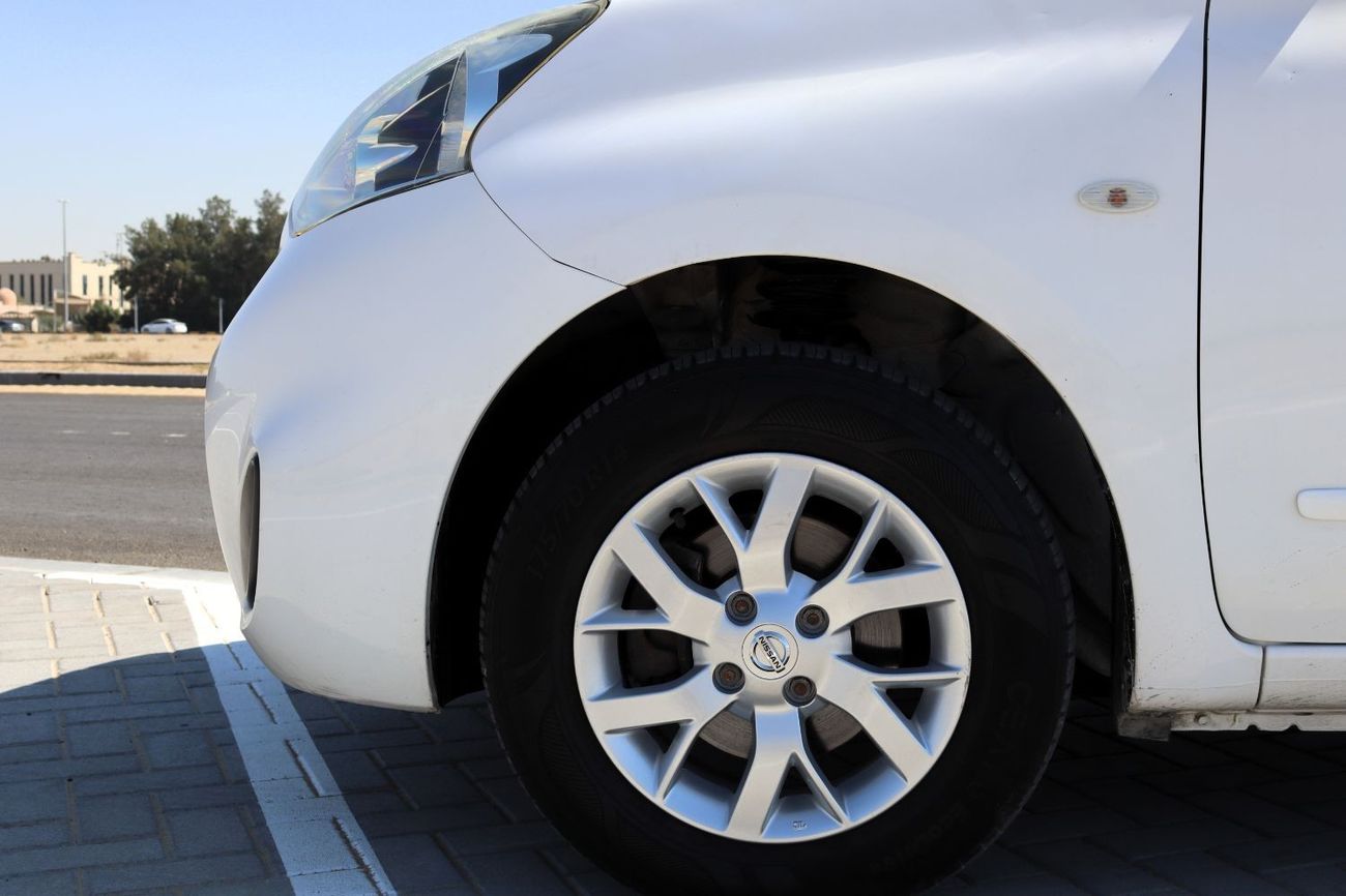 Nissan Micra SV 1.5L (100 HP)