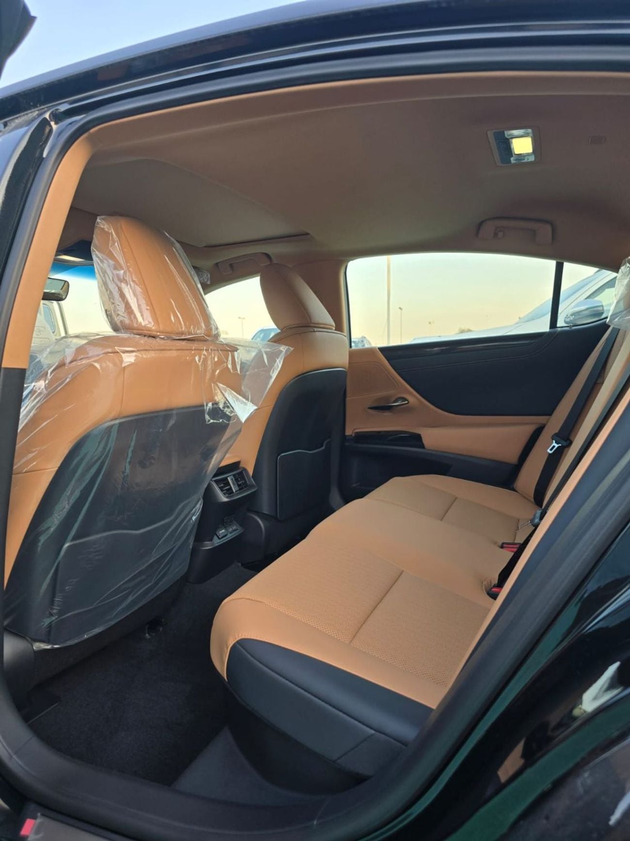 لكزس ES300h LEXUS ES300H HYBRID 2026 MODEL