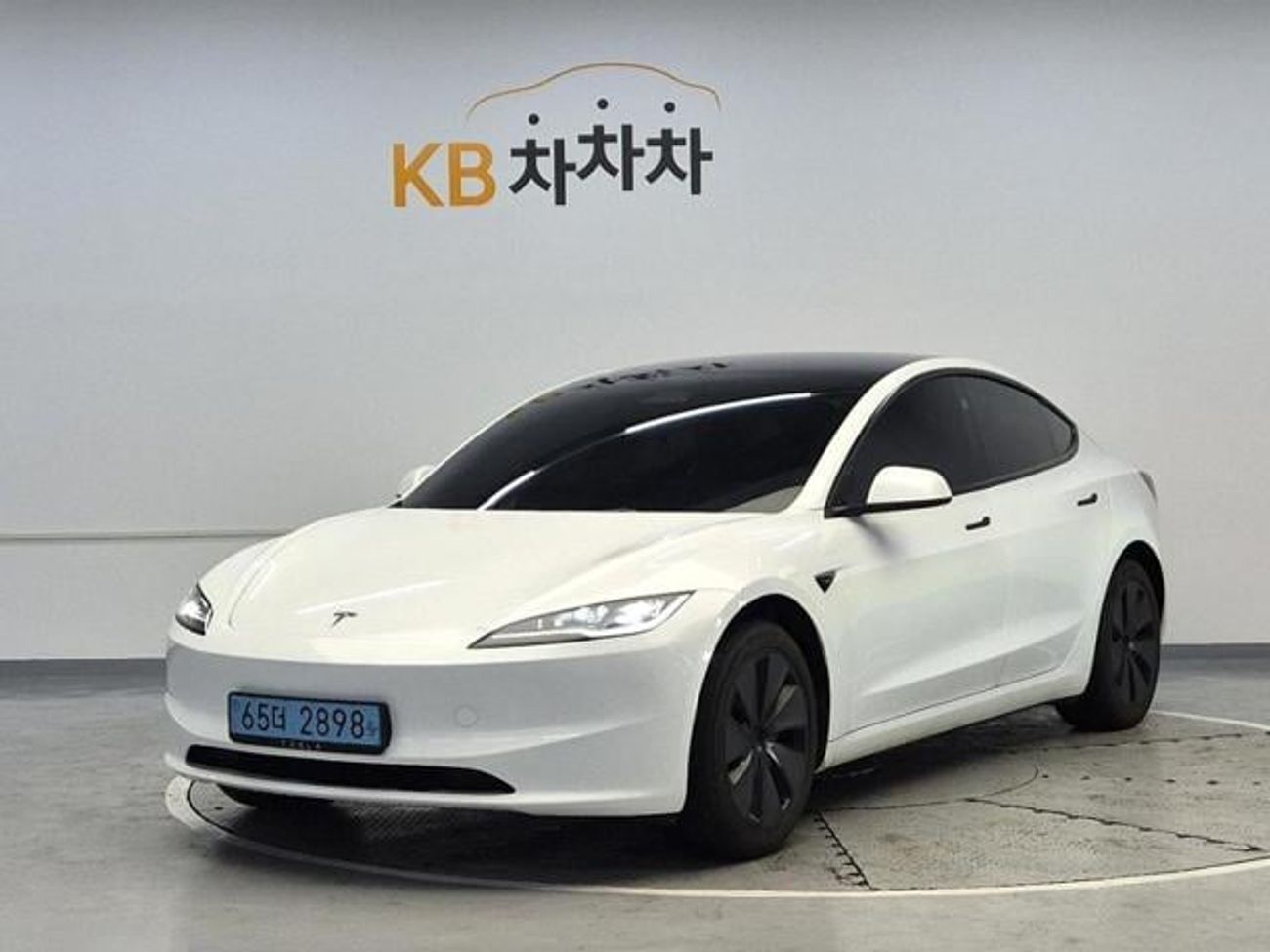 تسلا موديل 3