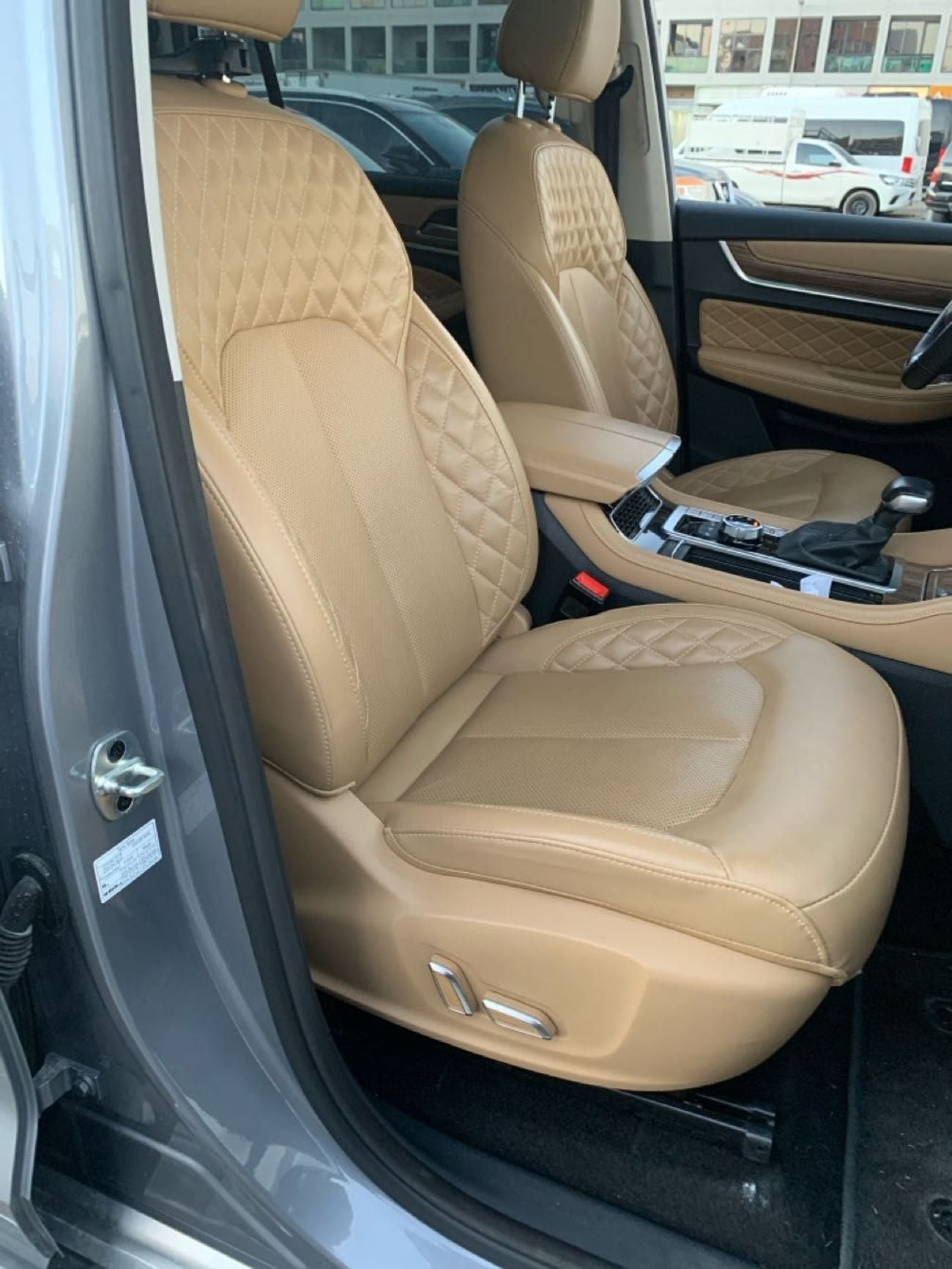 MG RX8 MG RX8 2023 LUX, from MG showroom, agency warranty