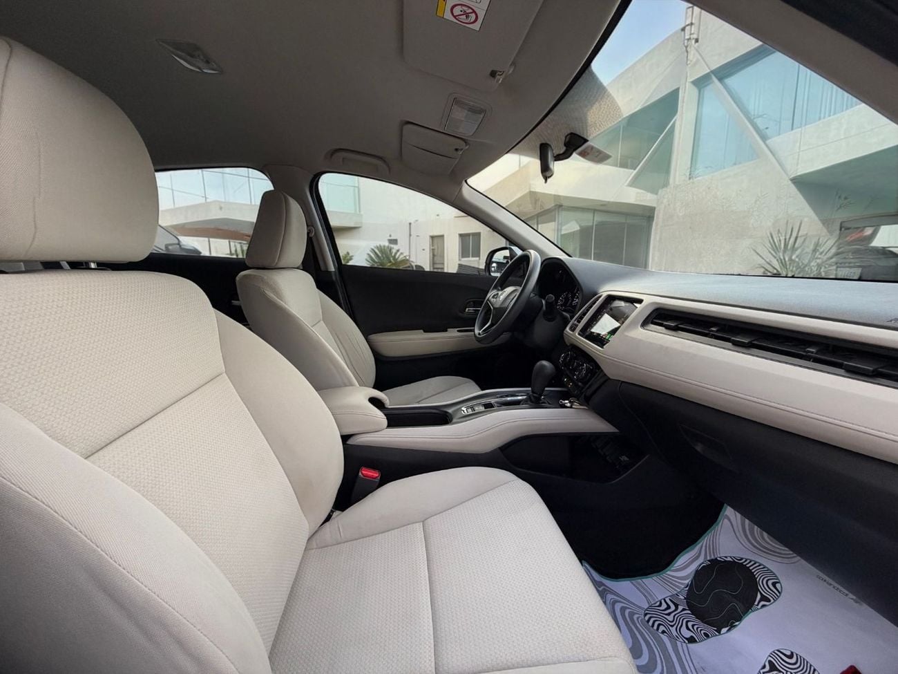 هوندا HRV AED 640 P.M | 0% DOWN PAYMENT | HONDA HR-V | 1.8L I4 | 2020 | GCC SPECS