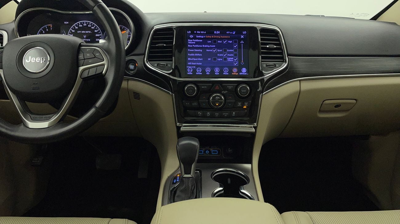 جيب جراند شيروكي LIMITED 3.6 | بدون دفعة مقدمة | اختبار القيادة في المنزل