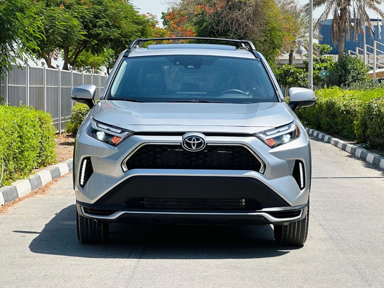 تويوتا راف ٤ Year: 2025  XLE-AWD Full option