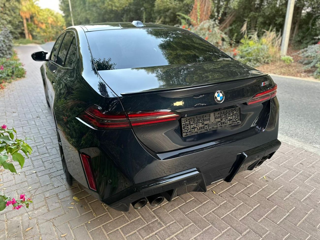 BMW M5 2025 BMW M5 | 4.4L V8 Twin-Turbo | 717 HP | Plug-in Hybrid | Dark Navy Blue | 13000 KM | Like New