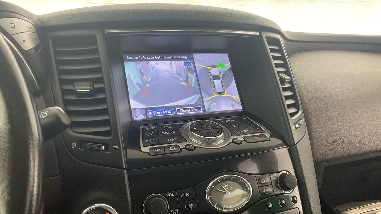 إنفينيتي QX70 Luxury / Luxe Sensory | upto AED 20,000 Ramadan Discount | شامل الضمان | 0 ﺪﻔﻋﺓ ﺃﻮﻟﻯ