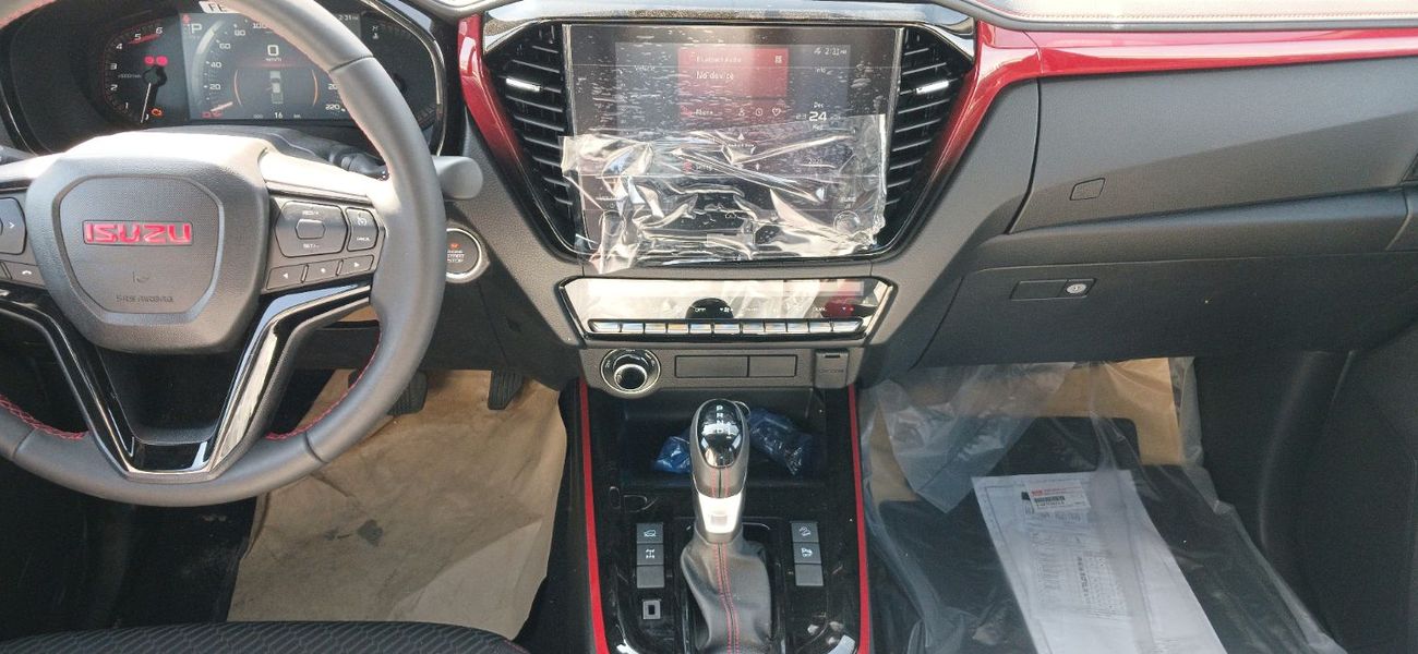 إيسوزو D ماكس 3.0L Crew Cab 4WD LS (A/T)