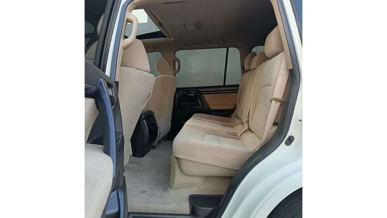 تويوتا لاند كروزر model 2008 gxr v6