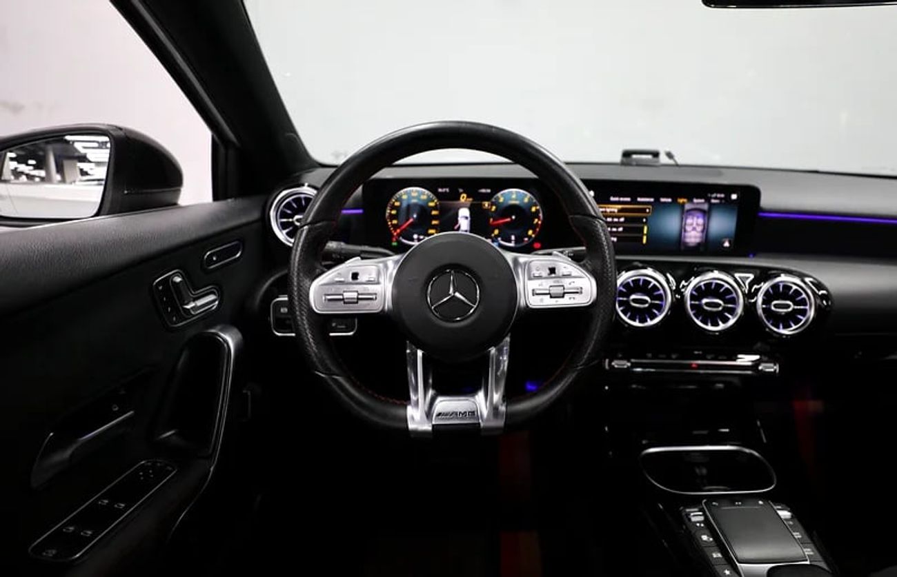 مرسيدس بنز A 35 AMG Premium 2.0L