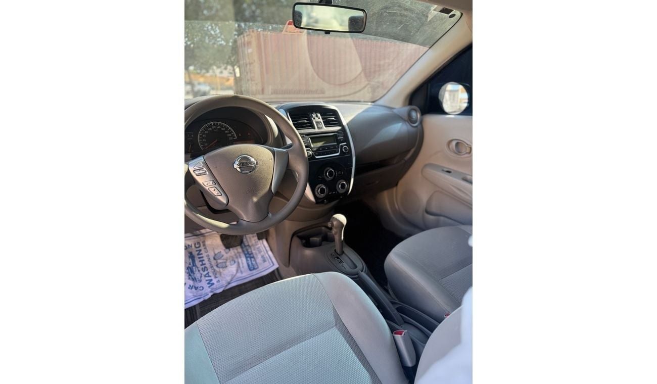 Nissan Sunny SV