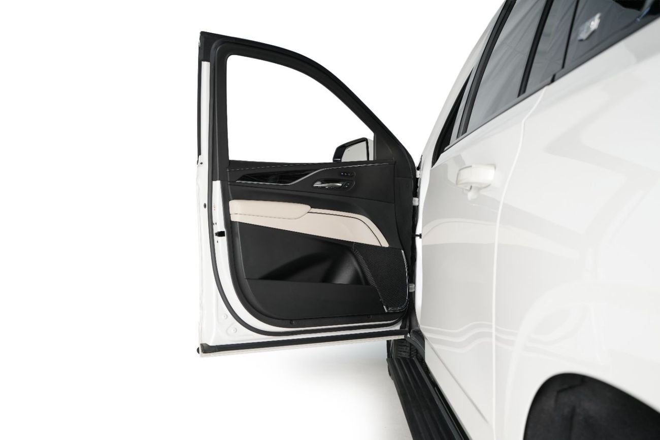 Cadillac Escalade SPORT 600 - GCC- Cadillac service package available
