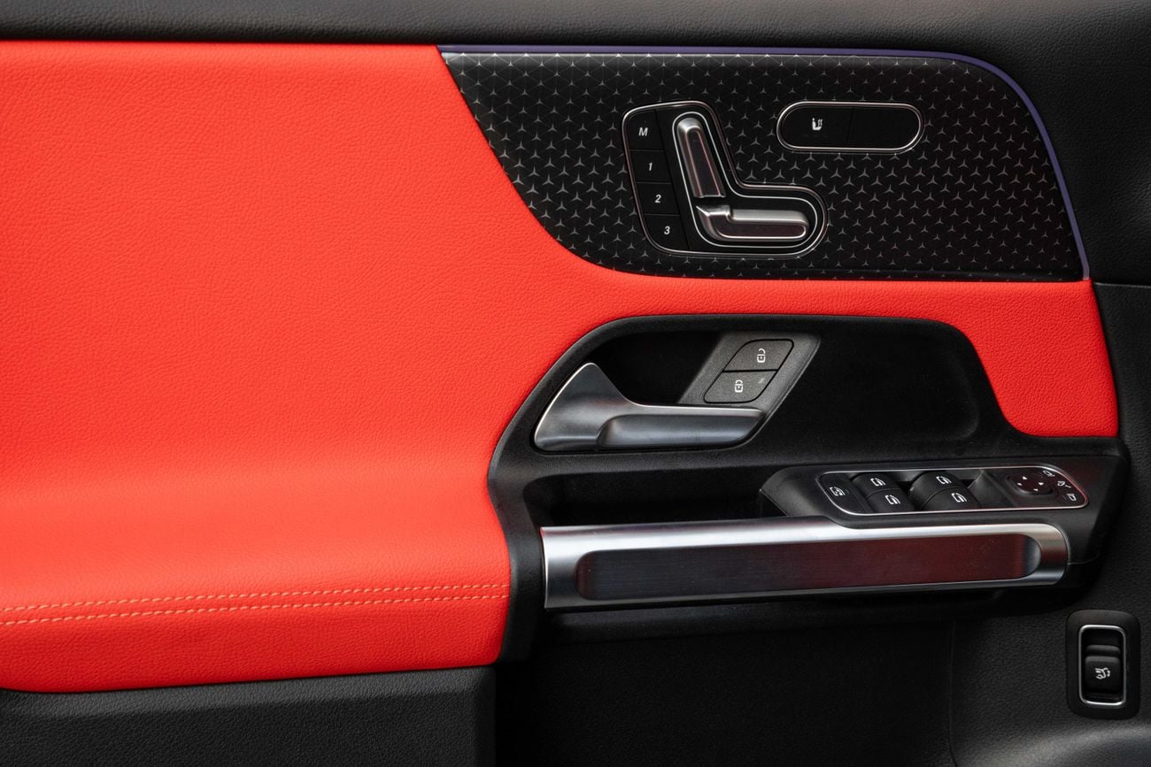 مرسيدس بنز GLB GLB 250 AMG | 3,525 P.M | 0% Downpayment | 2030 AGENCY WARRANTY!