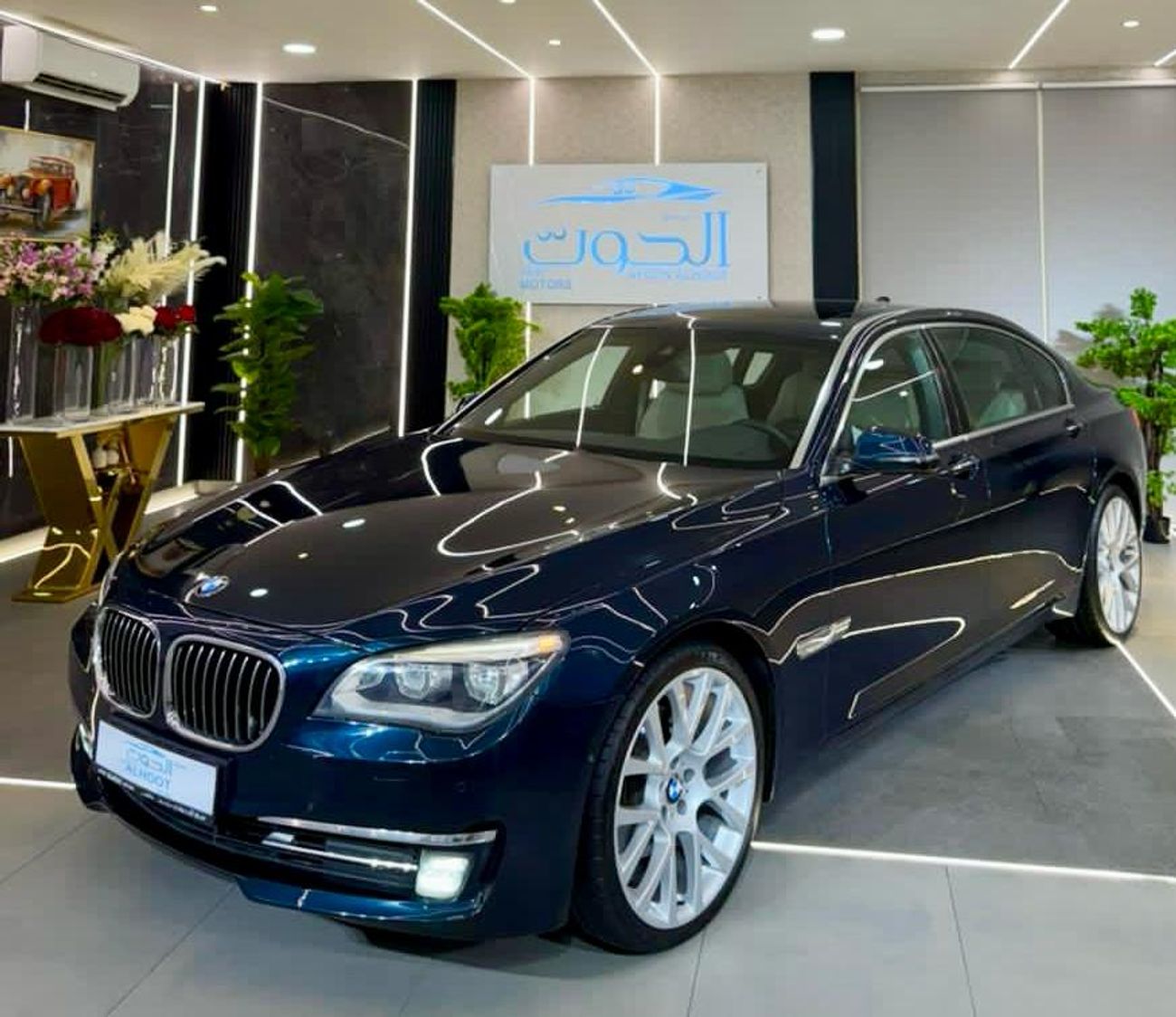 BMW 730Li Exclusive 4.0L ELITE BMW 730Li V6 || GCC II POWERFUL ENGINE II TOP RANGE || REAR SCREENS
