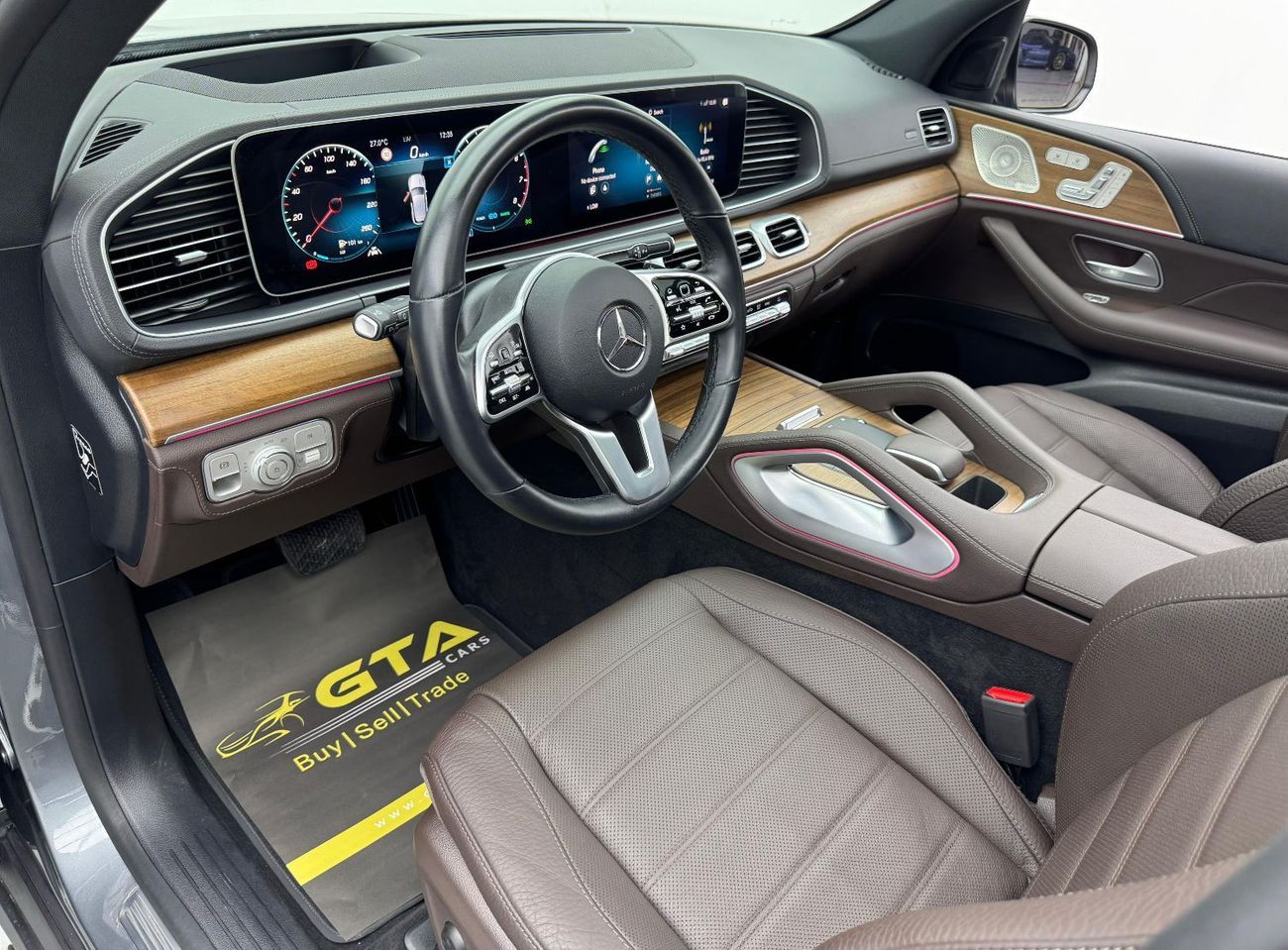 مرسيدس بنز GLE 450 4MATIC 2023 Mercedes Benz GLE450 AMG 4MATIC, 2028 MB Warranty, 2027 MB Service Pack, Very Low Km, GC