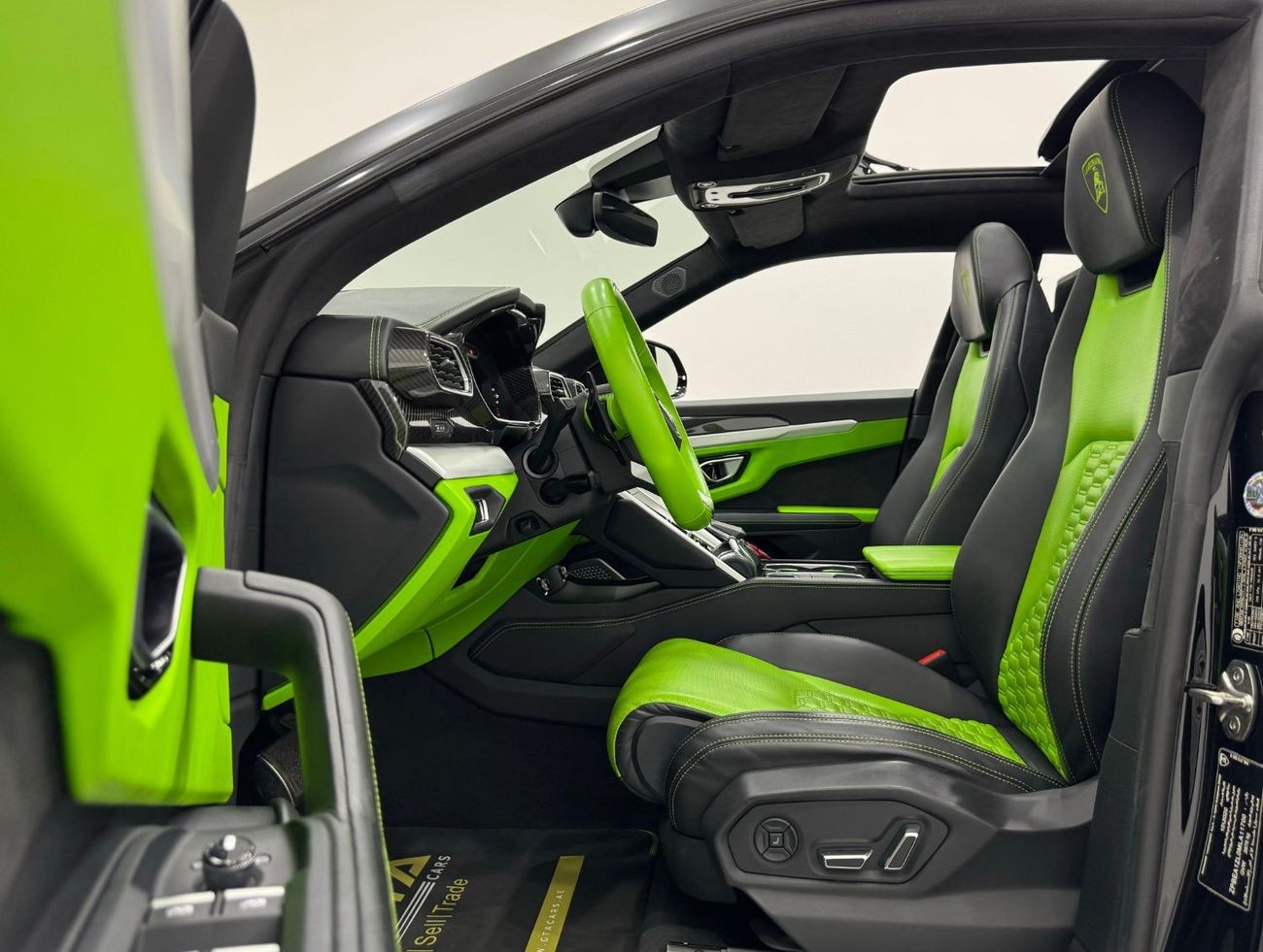 Lamborghini Urus 2021 Lamborghini Urus, 2025 Lamborghini Warranty + Service Pack, Fully Loaded, Low Kms, GCC