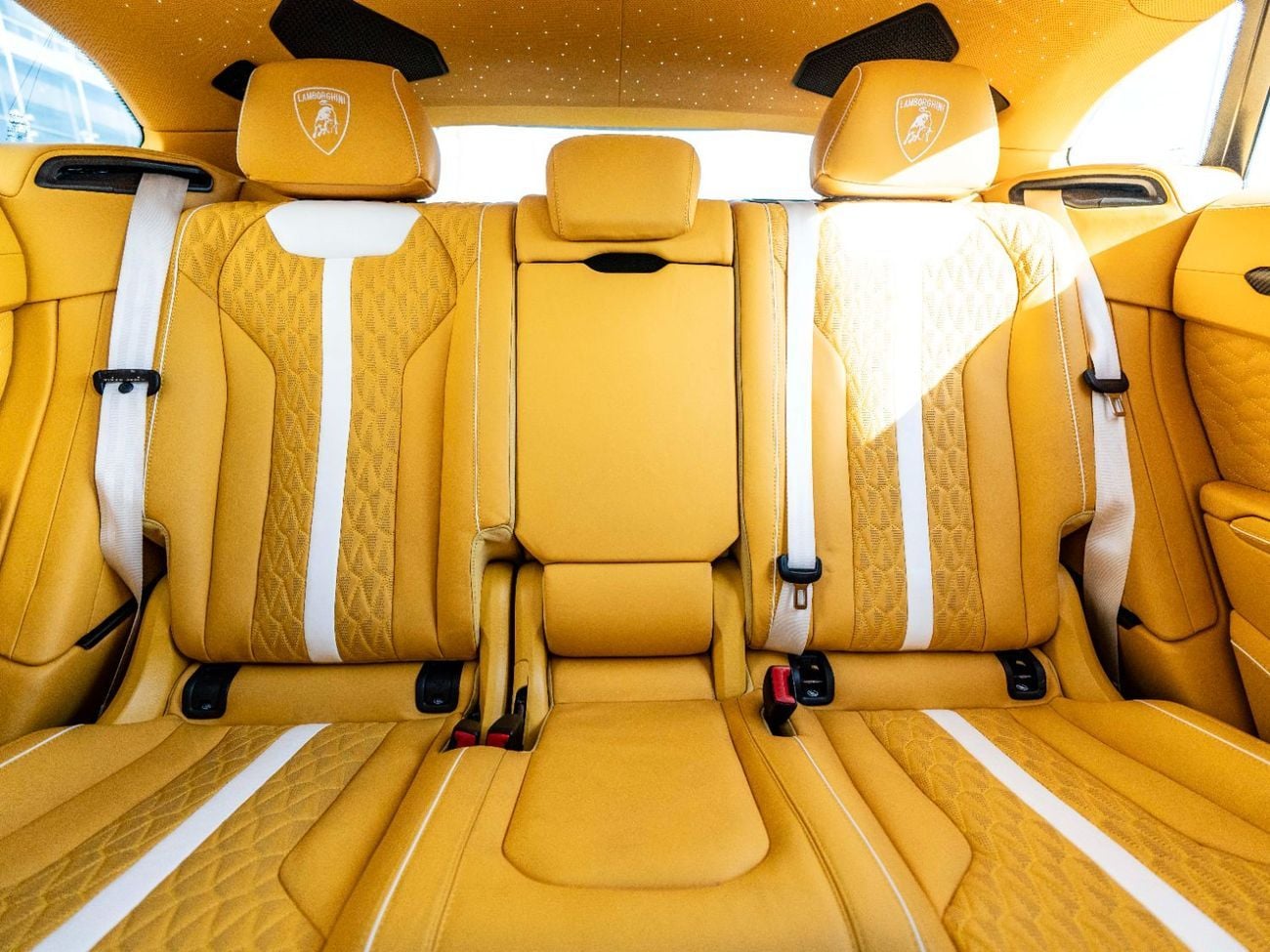 لامبورغيني اوروس Mansory P745