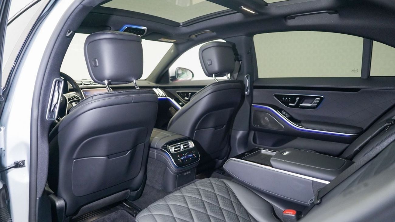 مرسيدس بنز S 580 UAE's Very Best Example | 2 Years Free Servicing | AED 5,177 Per Month