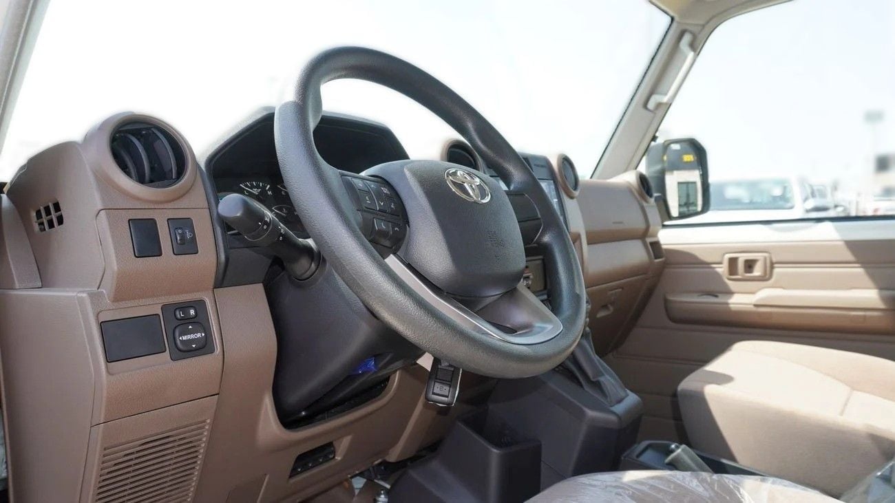 تويوتا لاند كروزر TOYOTA LAND CRUISER PICK 4.0L PETROL DOUBLE CAB A/T MY 2025
