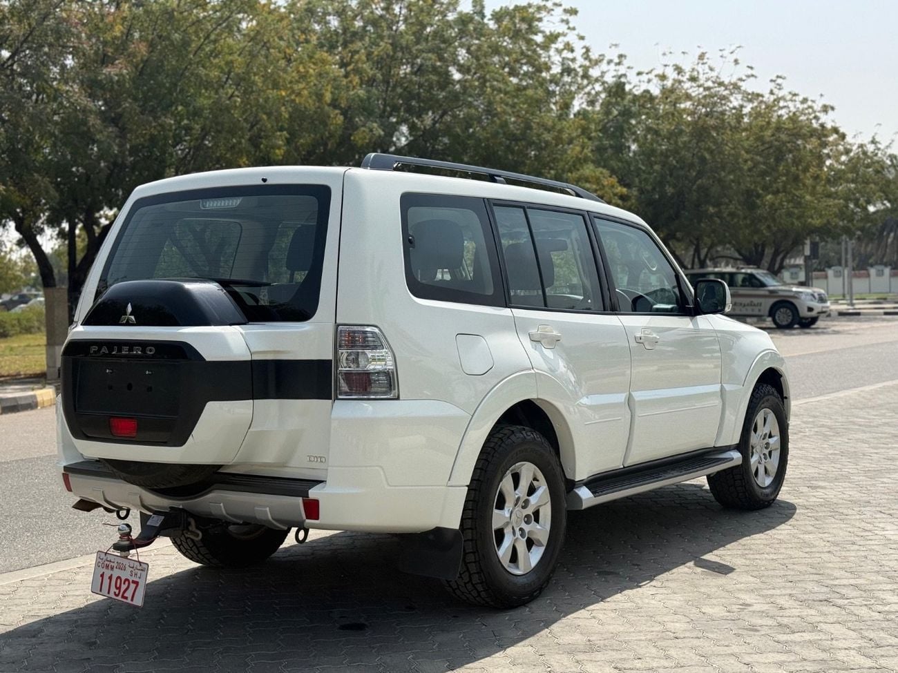 ميتسوبيشي باجيرو GLS MIDLINE