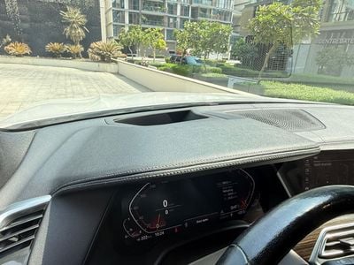 تويوتا كورولا كروس 1.8L XL (HEV)