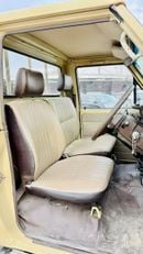 Toyota Land Cruiser Pick Up 1989 | 4.0L DIESEL ENGINE | MANUAL TRANSMISSION | RHD | BULL BAR | SINGLE CABIN | TOW HITCH